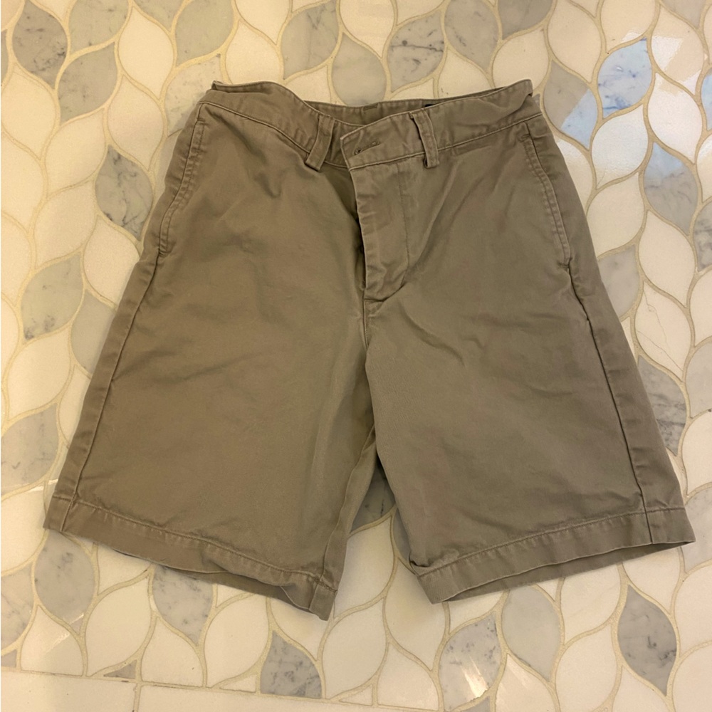 Vineyard Vines boys khaki shorts